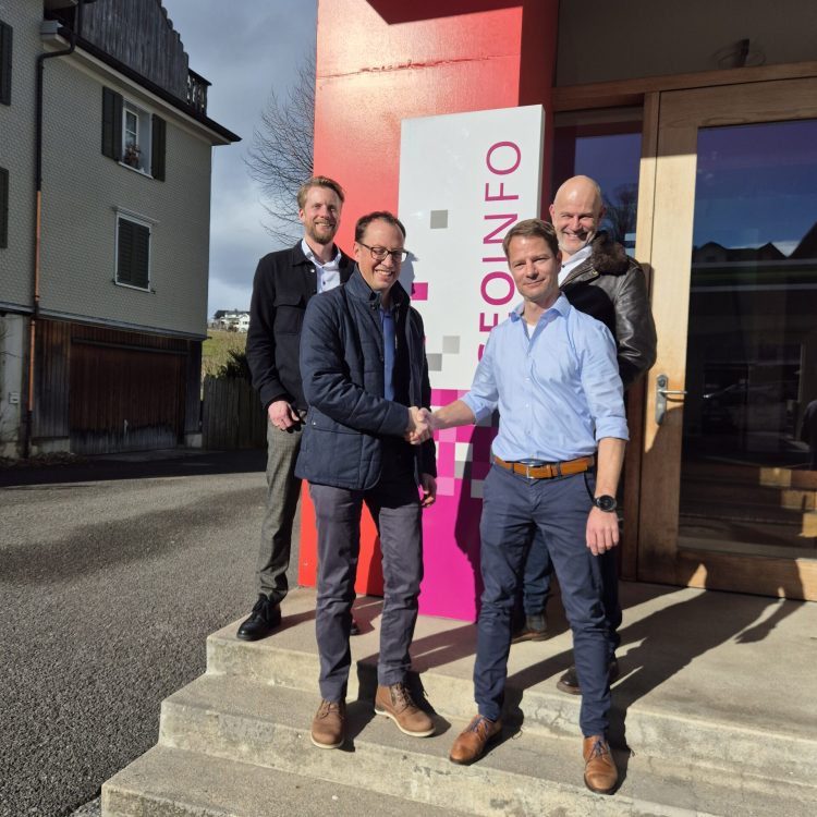 20250127_GEOINFO und iNovitas bei der Vertragsunterzeichnung in Herisau